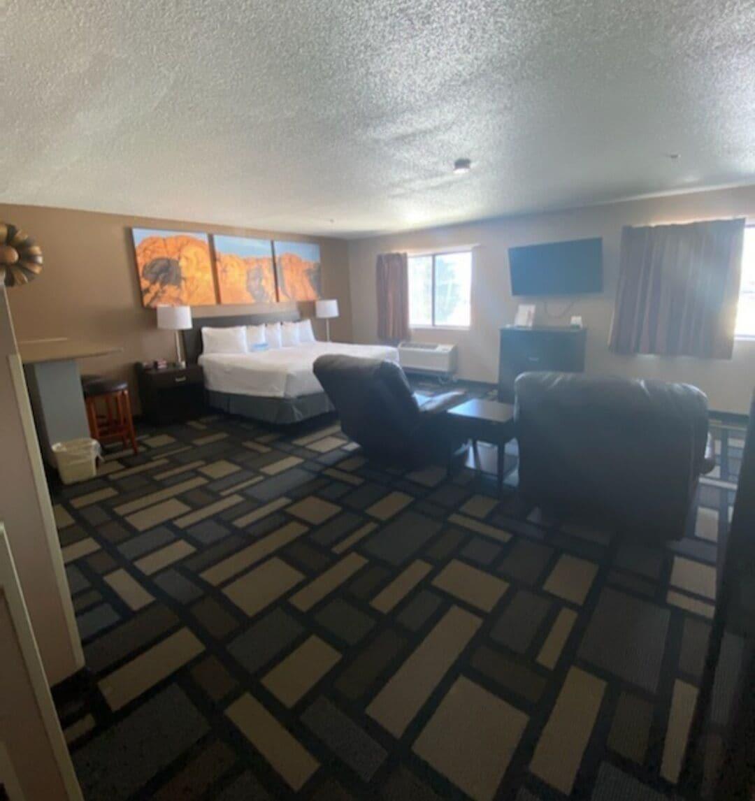 Days Inn By Wyndham Watertown Bagian luar foto